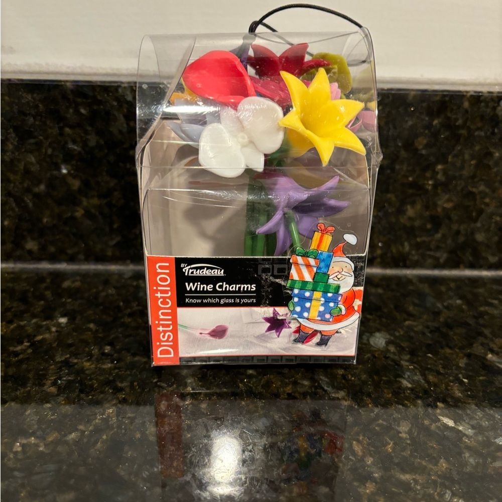 NIB 12-piece Flower Wine Charms